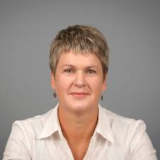 Dr Jocelyn Eason