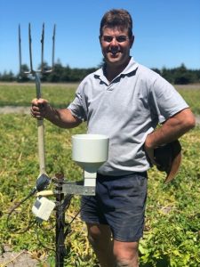 PNZ Newsletter May 2019 Robin checking water levels